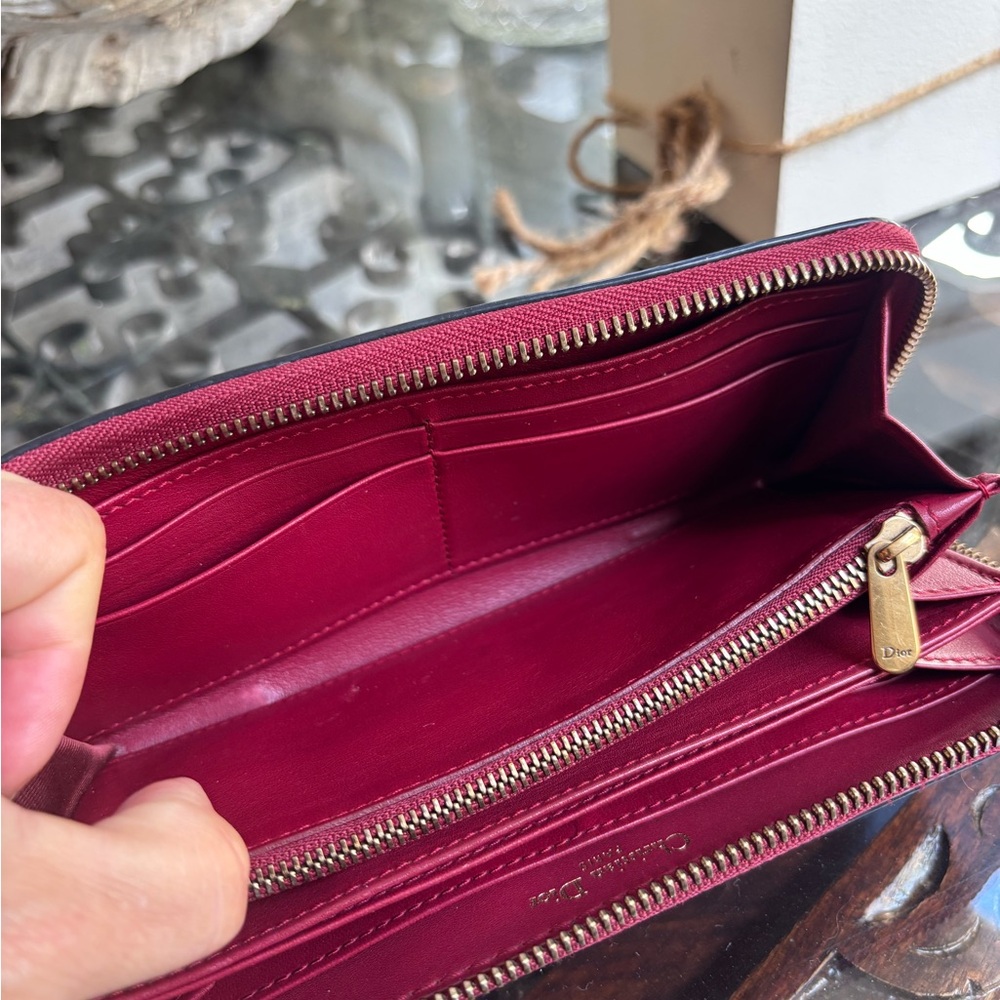 Rare! Christian Dior Leather Red long Wallet Gold iconic zippy wallet clean! - Picture 4 of 8
